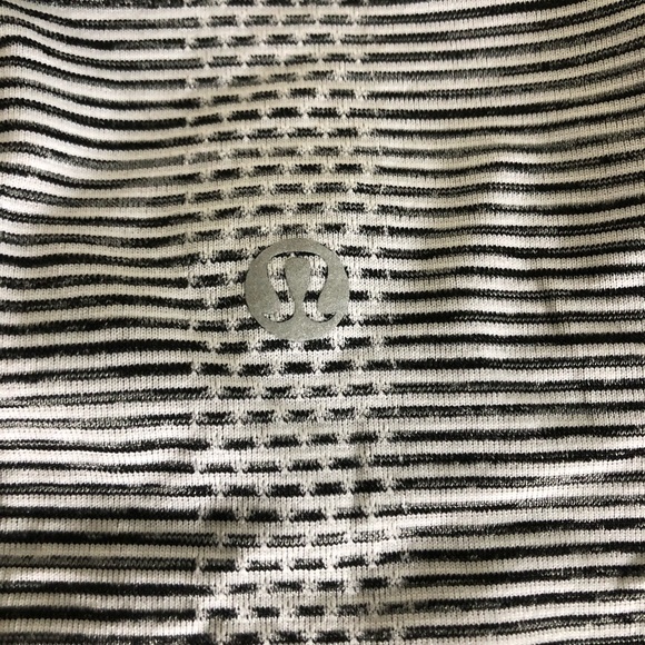 lululemon swiftly tech. size 2. in a grey and white stripes color. - Picture 3 of 4